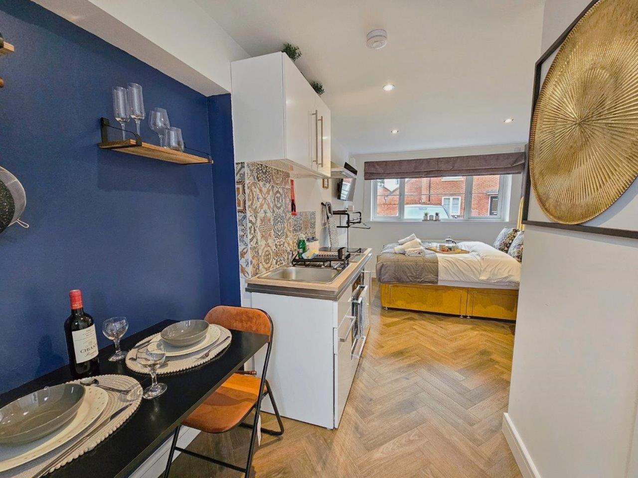 צ'לטנהם Cobblestone Studio By Fortuna Property מראה חיצוני תמונה